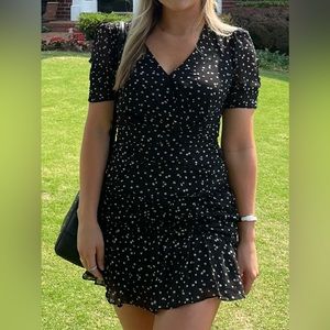 ASTR THE LABEL BLACK FLORAL DRESS WHITE FLOWERS SIZE SMALL